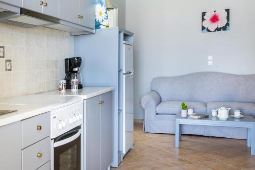  Spartia Villa Sleeps 18 with Pool Air Con and WiFi in Sparta