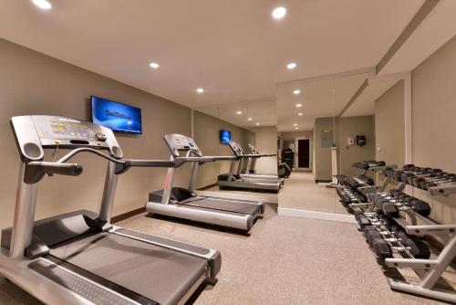 Holiday Inn New York City - Times Square an IHG Hotel - image 3