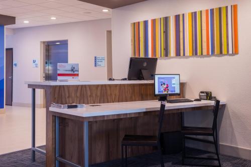 Holiday Inn Express Fort Worth West an IHG Hotel - image 5