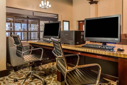 Holiday Inn Chicago North - Gurnee an IHG Hotel - image 2