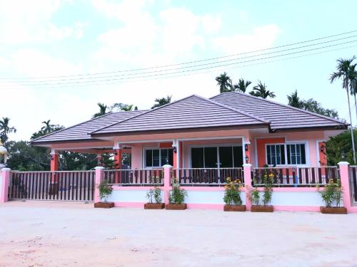 ที่พักสัตหีบ Babybird Poolvilla ที่พักสัตหีบ Babybird Poolvilla