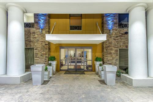Holiday Inn Express & Suites Morristown by IHG in Morristown, USA