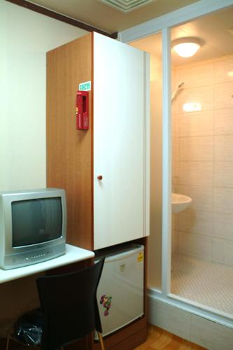 E Livingtel photo