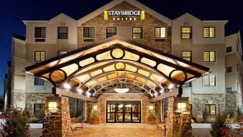 Hotellet från utsidan, Staybridge Suites Lexington near Rupp Arena