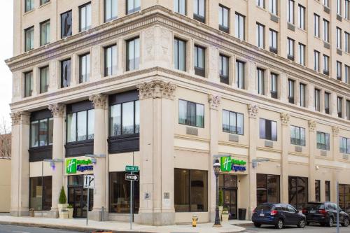 Holiday Inn Express - Springfield Downtown, an IHG Hotel