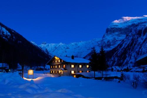 Hotel Garni Hostatt 2