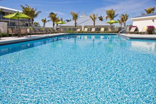 Swimming pool, Holiday Inn Express North Palm Beach-Oceanview in Juno Beach (FL)
