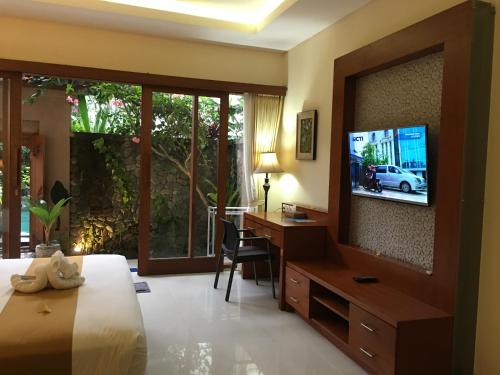 ヴィラ シリナヤ15