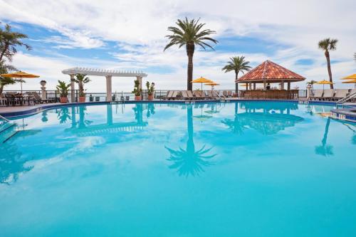 Holiday Inn Hotel & Suites Clearwater Beach an IHG Hotel - image 7