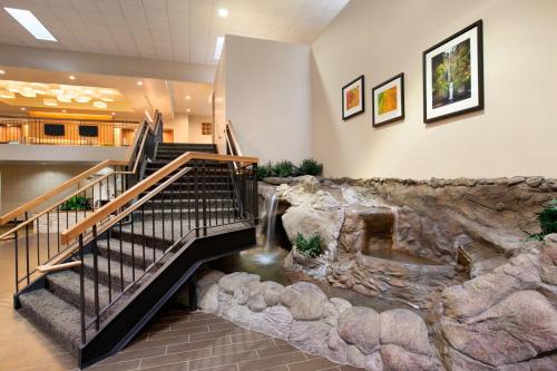 Holiday Inn Portland-Airport I-205 an IHG Hotel - image 5