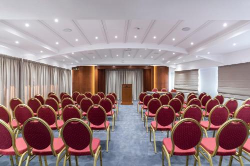 Best Western Plus Hotel Plaza - image 12