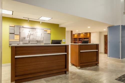 Holiday Inn Express & Suites AUGUSTA WEST - FT GORDON AREA