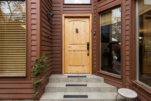 The View Home - image 7