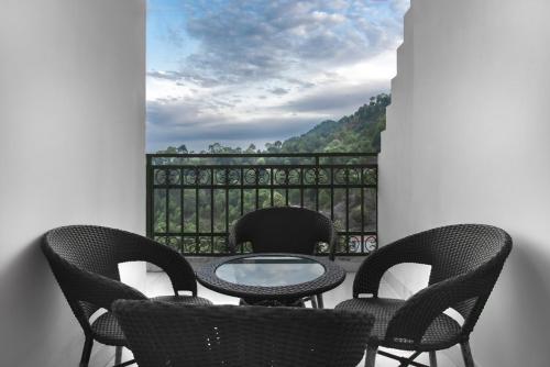 Balkons/terase, Hampstead Residences in Dagshai