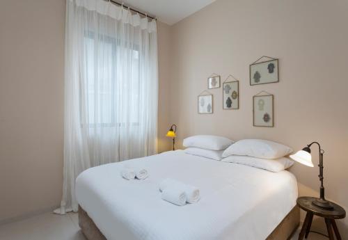 Two-Bedroom Apartment image 6