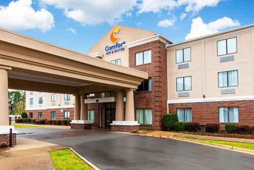 Facilities, Comfort Inn & Suites Pine Bluff in Pine Bluff