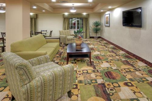 Holiday Inn Express & Suites Pecos, an IHG Hotel