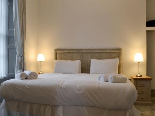 Grosvenor House APT 1 - main image