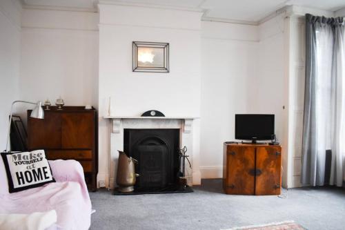 Bright & Spacious 2 Bedroom Flat In Central Brighton, , West Sussex