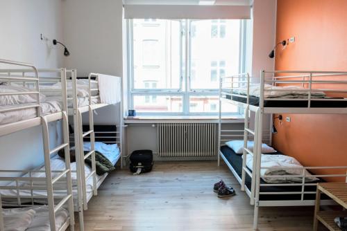 Sleep in Heaven Room Type - Bed in 6-Bed Female Dormitory Room
