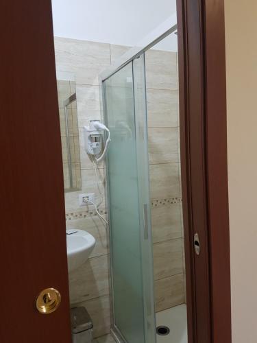 Hotel Emmy - image 8