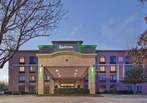 Radisson Dallas North-Addison - Hotel