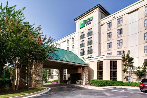 Holiday Inn Express Hotel & Suites Atlanta Buckhead, an IHG Hotel