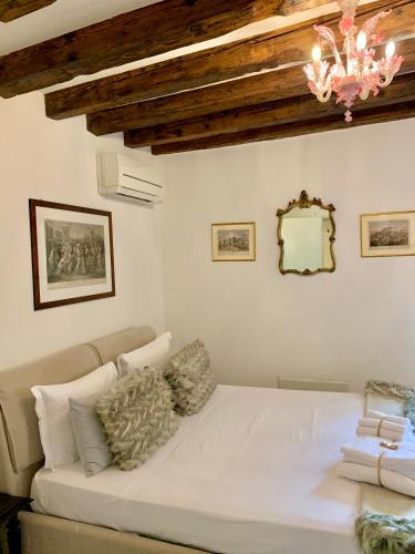 B&B Fortuny - image 8