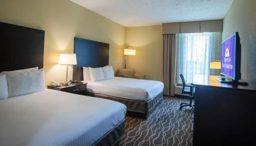 Double Room with Two Double Beds - Non-Smoking