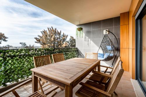 OCEANFRONT: Luxury Spectacular Sea Views and Pool in Olhao