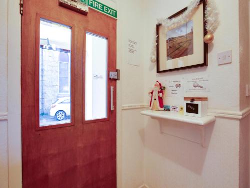 Lost Guest House Peterhead - image 5