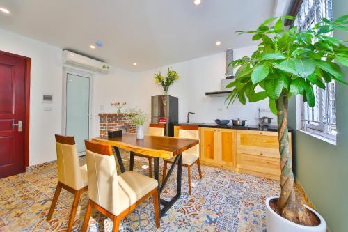 Facilities, The Lakeside House in Ba Dinh