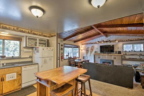 NEW! Lake Tahoe Getaway w/Hot Tub 6Mi to Heavenly - image 5