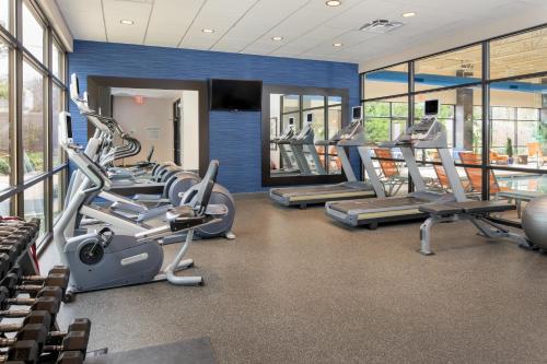 Holiday Inn and Suites Charleston West by IHG in Charleston, USA