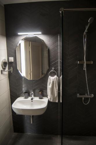K43 Rooms - image 13