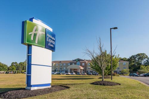 Holiday Inn Express Hotel & Suites Swansea an IHG Hotel - image 2
