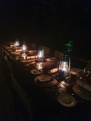 Kingfisher Creek Safari Lodge