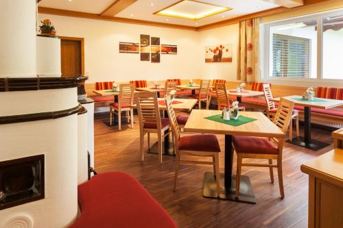 מסעדה, Gastehaus Steger in קפרון