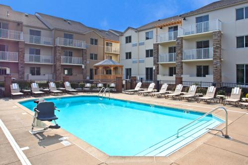 Holiday Inn Express Hotel & Suites Pittsburgh Airport By IHG - image 5