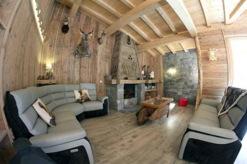 Chalet La Fontanette in เลเบรวิแยร์