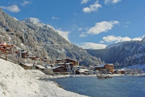 Chalet La Fontanette in เลเบรวิแยร์