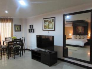 Oyster Plaza Hotel, Manila (photo 7)