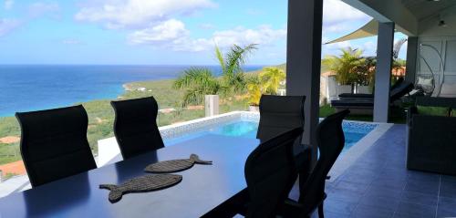 陽台/露台, Great View Villa Galant Curacao in 威利布羅德