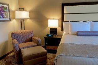 Best Western Plus Miami Airport North Hotel & Suites