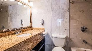 Best Western PLUS Newark Airport West