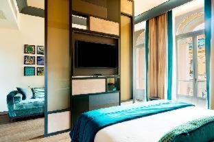 Amadomus Luxury Suites, Неаполь (фото 10)