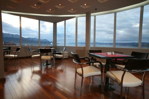 酒吧/高級酒吧, 奧拓安迪諾酒店 (Alto Andino Hotel) in 烏斯懷亞