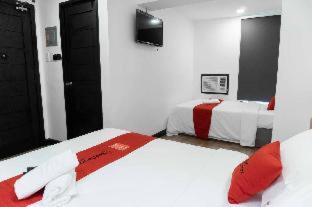 RedDoorz Plus at MM Hotel Las Pinas former RedDoorz Plus Near Bamboo Organ, Manila (photo 10)