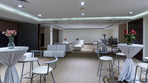 홀리데이 인 익스프레스 쿨리아칸 바이 IHG - 회의실/연회장