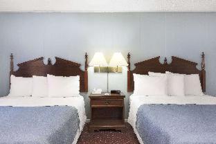 Travelodge by Wyndham Las Vegas NM photo